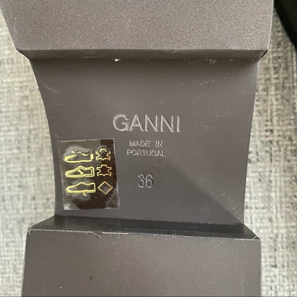 NEW Ganni White Embellished Loafer - Picture 8 of 11